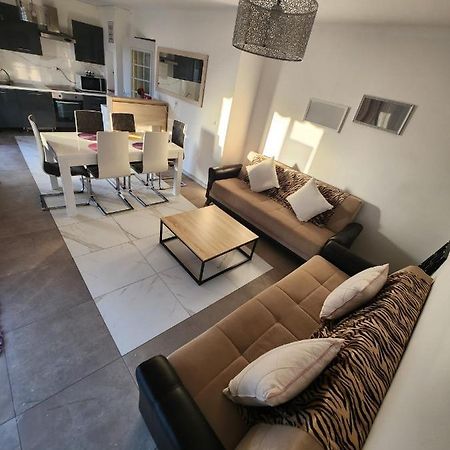 Flat Apartman Genay  Kültér fotó