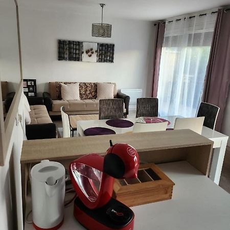 Flat Apartman Genay  Kültér fotó
